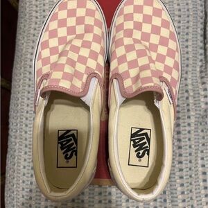 New 8.5 womens pink and white vans